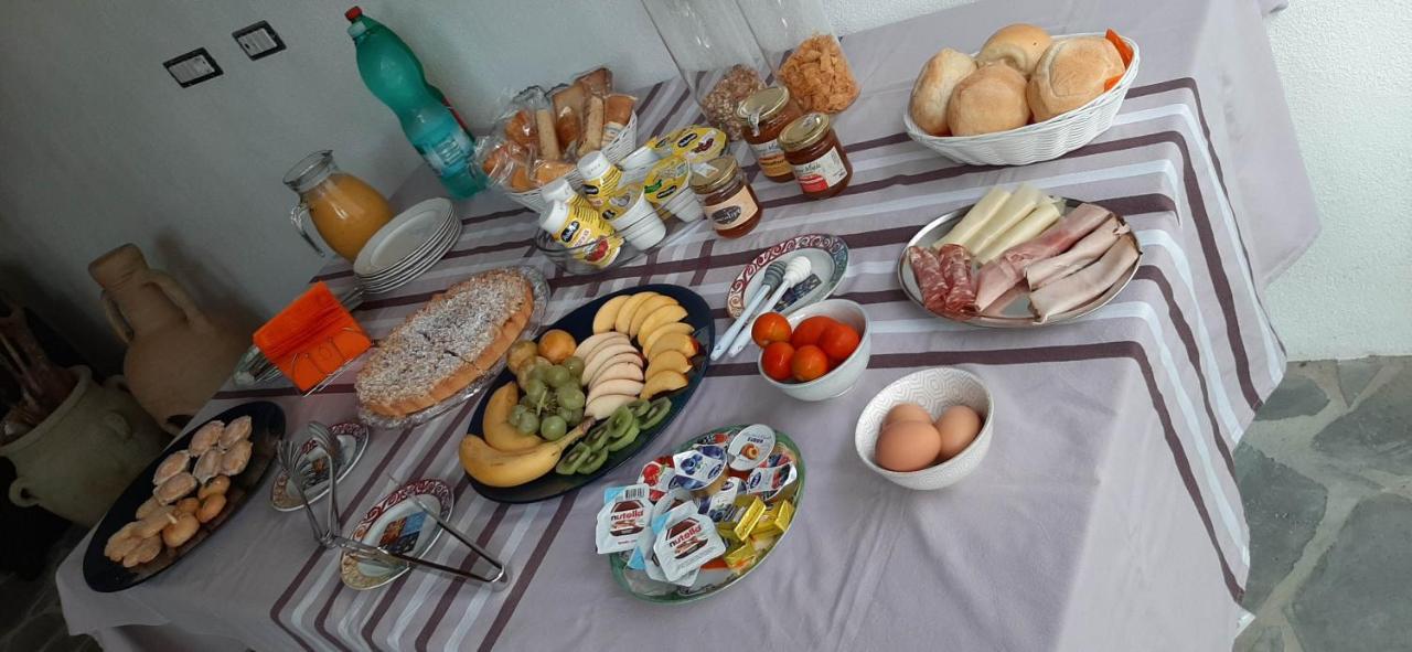 La Vecchia Dimora Bed & Breakfast Marrubiu Exterior photo
